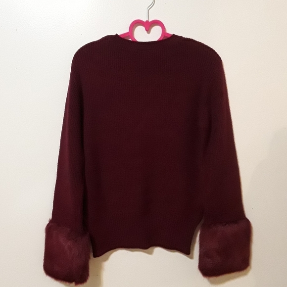 Love Token (Women's XS) Wine colored Pullover Knit Sweater with Faux Fur Cuffs - Picture 2 of 7